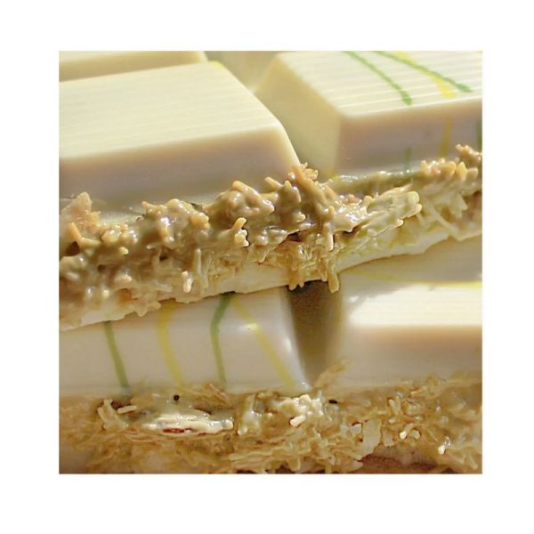 Dubai White Chocolate Bar - Image 2